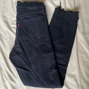 LEVI'S PREMIUM WEDGIE JEANS